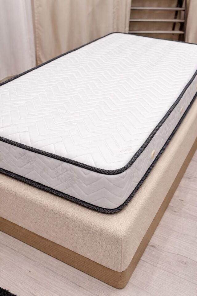 Tek Kişilik Zümrüt Yatak