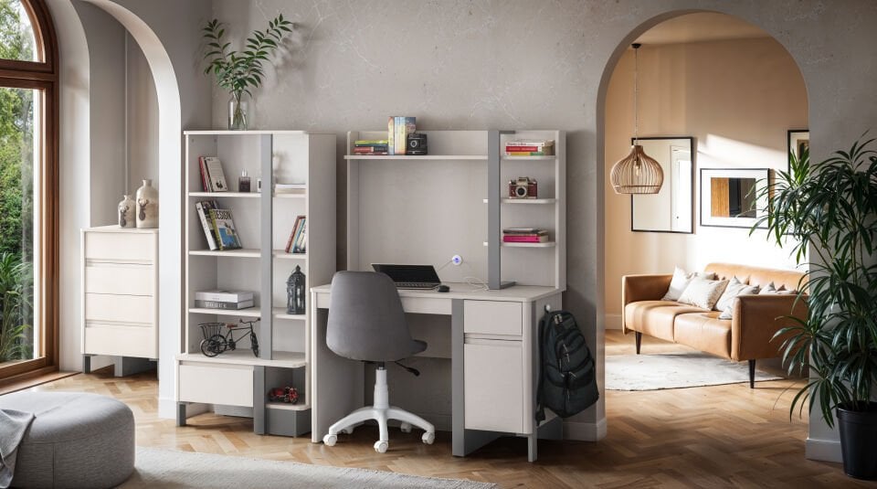 COMFORT 3 KAPILI DOLAP+ÇALIŞMA MASASI+100*200 KARYOLA