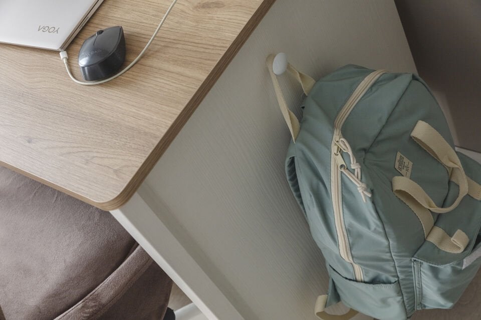 MOCHA 3 KAPILI DOLAP+ÇALIŞMA MASASI+100*200 KARYOLA