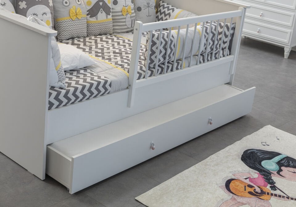 ROYAL 3 KAPILI DOLAP + ŞİFONYER + 90*190 MONTESSORI KARYOLA