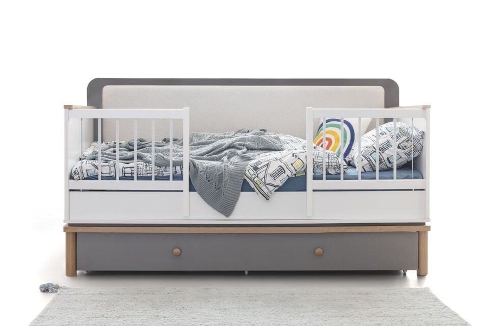 GRAY 3 KAPILI DOLAP + ŞİFONYER + YENİ 90*190 MONTESSORI KARYOLA